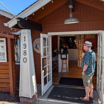 Indigo Moon - Restaurant entrance - New American Near Me - Cambria, California