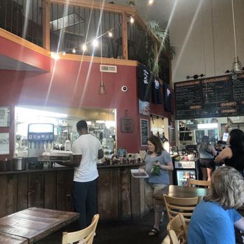 Mitch's Barbeque Restaurant & Catering - Indoor seating - Barbeque Near Me - Warrendale, Pennsylvania