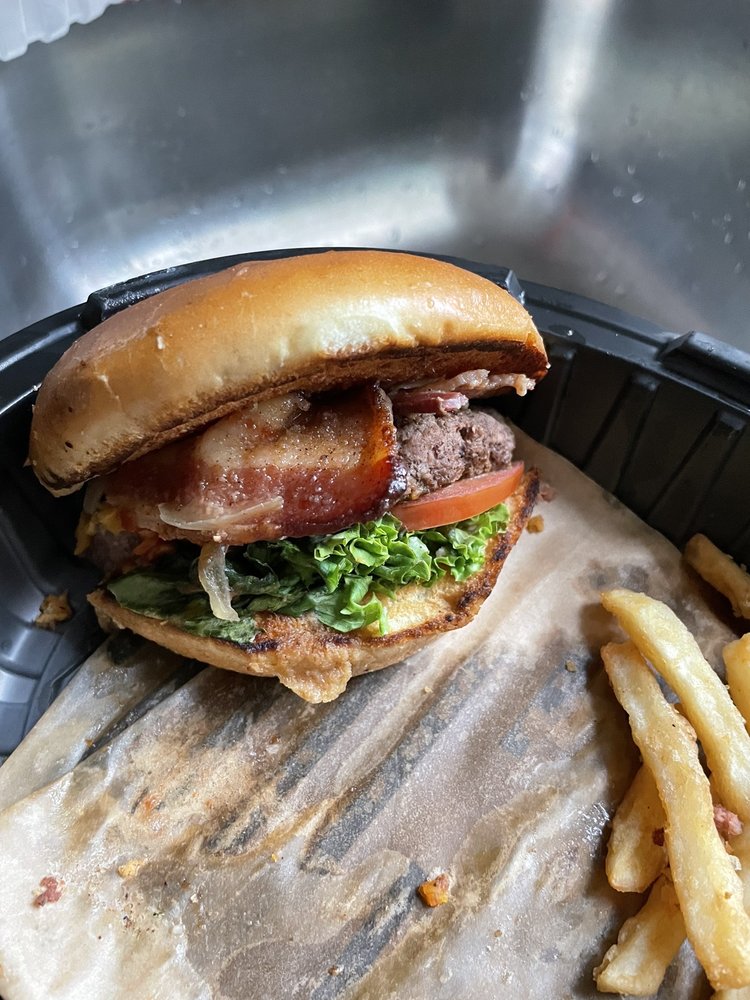 Social spots from Boulder Tap House