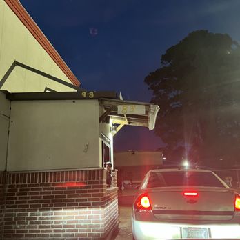 Charlies Seafood Restaurant - drive thru - Fast Food Near Me - Lafayette, Louisiana Charlies Seafood Restaurant - drive thru - Fast Food Near Me - Lafayette, Louisiana