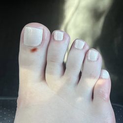 Privé Nail Spa - The top toe