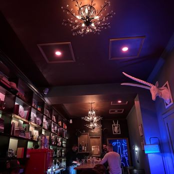 Upstairs Cocktail Bar