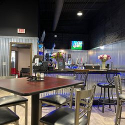 Ole No 3 Restaurant & Bar - Small bar area