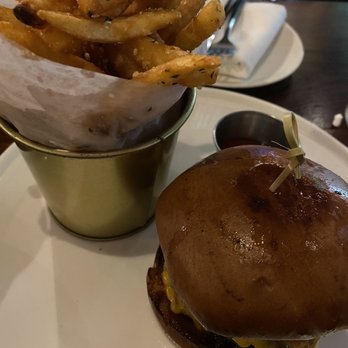 Tavern 157 - Tavern 157 Burger - Lounges Near Me - Flushing, New York