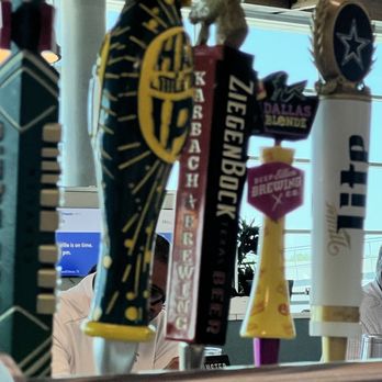 Catch One - Pretty decent selection of draft beers available - Cocktail Bars Near Me - Dallas, Texas