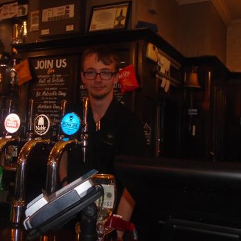 Bag O' Nails - Terrific bar guy at Bag O' Nails April 2017 - Pubs Near Me - London, XGL Bag O' Nails - Terrific bar guy at Bag O' Nails April 2017 - Pubs Near Me - London, XGL
