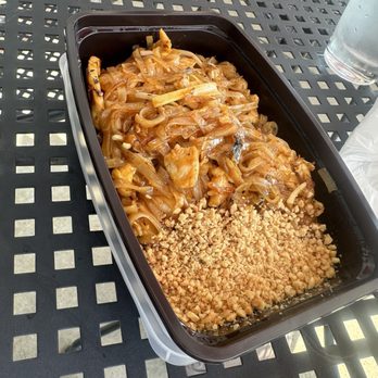 Thai Kitchen - Chicken Pad Thai (to-go) DELICIOUS! - Thai Near Me - Paducah, Kentucky Thai Kitchen - Chicken Pad Thai (to-go) DELICIOUS! - Thai Near Me - Paducah, Kentucky