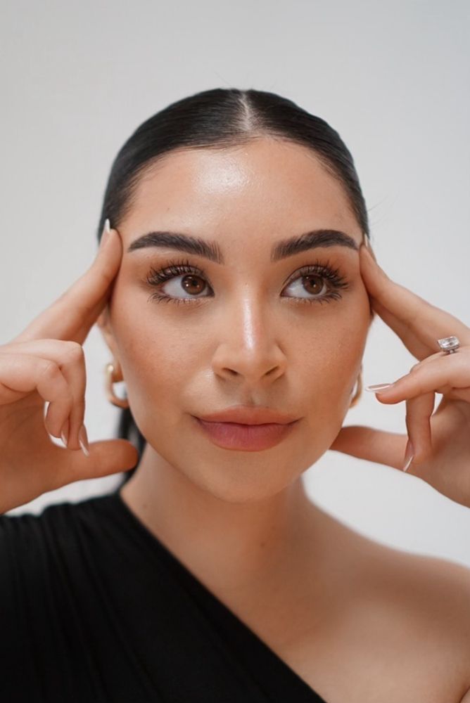 Brows By Lili Logo