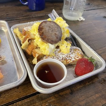 Speakeasy Cafe - French Tost Stack - Breakfast & Brunch Near Me - Bryant, Arkansas