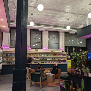 Ivy Hall Dispensary - Cannabis Dispensaries Near Me - Chicago, Illinois Ivy Hall Dispensary - Cannabis Dispensaries Near Me - Chicago, Illinois