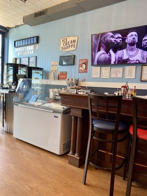 Favas 1910 Diner by null