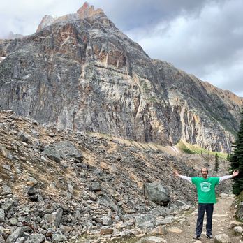 Mount Edith Cavell - On the hike back towards the trailhead, a great perspective! - Parks Near Me - Jasper, Alberta