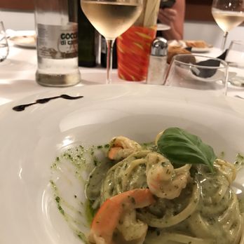 Al Graspo de Ua - Pesto pasta with shrimp was great! - Venetian Near Me - Venezia, VE Al Graspo de Ua - Pesto pasta with shrimp was great! - Venetian Near Me - Venezia, VE