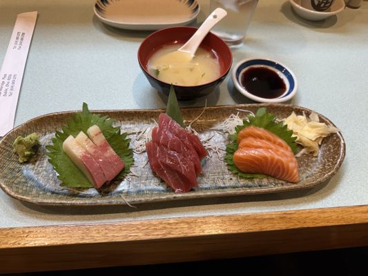 Yoshi's Japanese Restaurant by null