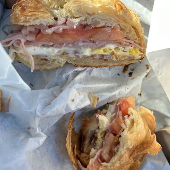 HAPPY BAGELS AND DONUTS - Updated January 2025 - 247 Photos &amp; 198 ...