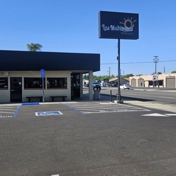 Las Mañanitas - Out front - Mexican Near Me - Clovis, California
