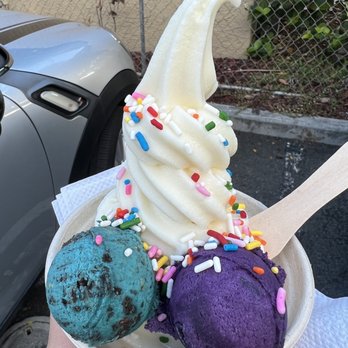 Edible - Don't get the sundae. Too sweet - Desserts Near Me - Honolulu, Hawaii Edible - Don't get the sundae. Too sweet - Desserts Near Me - Honolulu, Hawaii