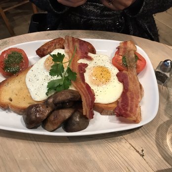 Bill's - British Near Me - London, XGL