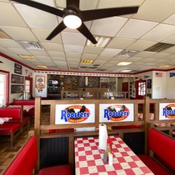 Roosters - Huge clean space - wings so good!
