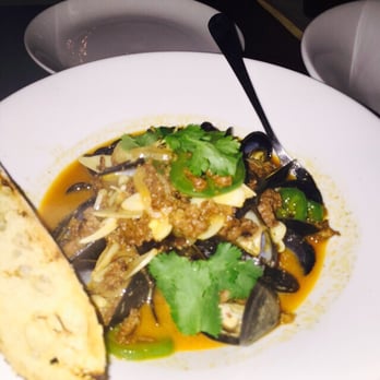The Pearl Hotel - Mussels - San Diego, CA