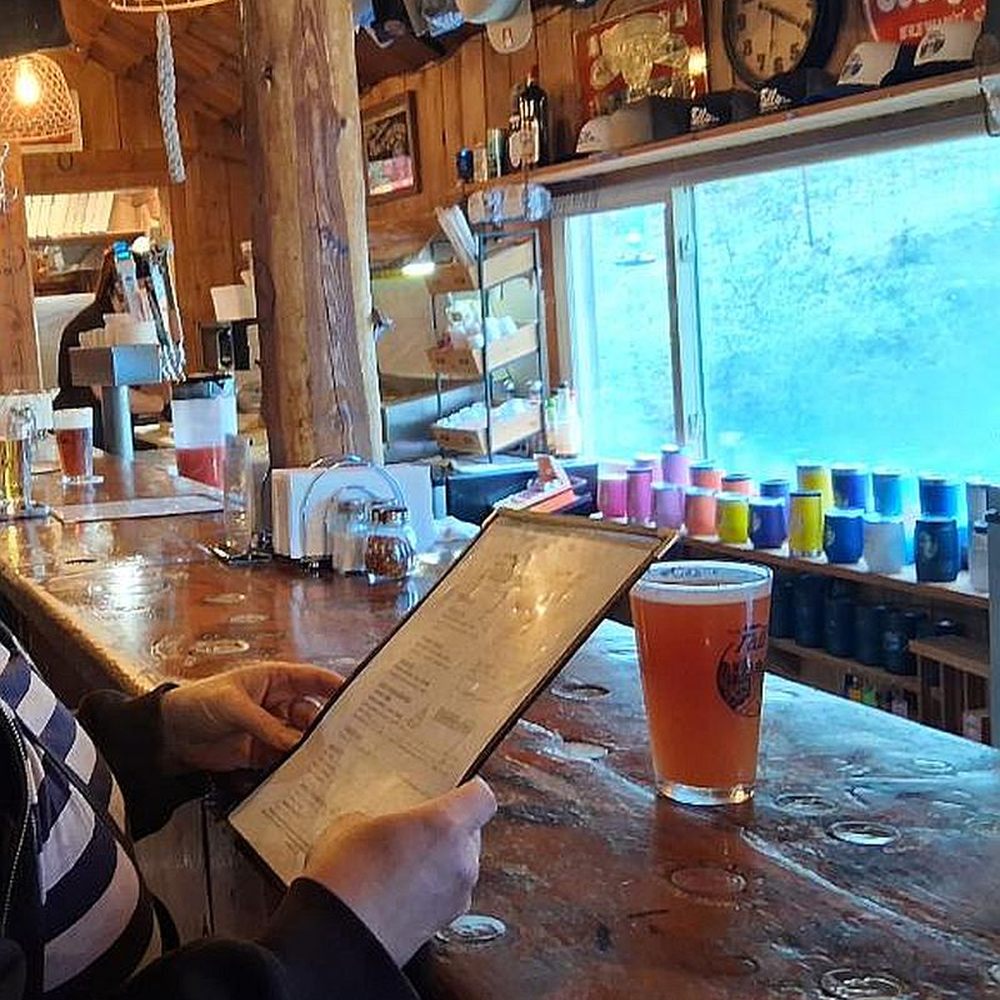 The Falls Inn - No brainer to sit at the bar... - Pizza Near Me - Priest River, Idaho The Falls Inn - No brainer to sit at the bar... - Pizza Near Me - Priest River, Idaho