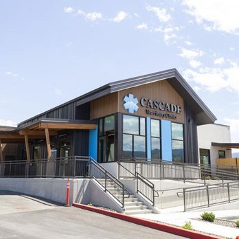 Cascade Veterinary Clinics - Side of building - Veterinarians Near Me - East Wenatchee, Washington Cascade Veterinary Clinics - Side of building - Veterinarians Near Me - East Wenatchee, Washington
