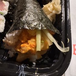 Toro Sushi - Scallop hand roll