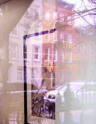 THE MUSIC ROOM by null