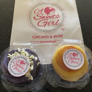 A Sweets Girl - Ube cupcake and crème brûlée cupcake - Bakeries Near Me - Chicago, Illinois