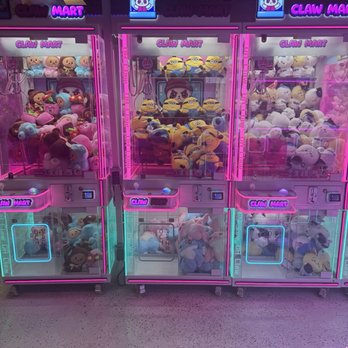 Clawmart - Arcades Near Me - Haverhill, Florida