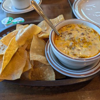 Monroe's Restaurant - New Mexican Cuisine Near Me - Albuquerque, New Mexico