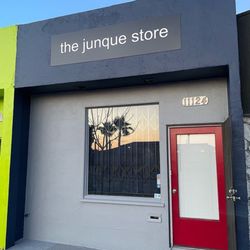 The Junque Store - Outside