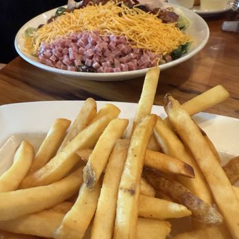 Log Cabin Family Restaurant - Breakfast & Brunch Near Me - Baraboo, Wisconsin Log Cabin Family Restaurant - Breakfast & Brunch Near Me - Baraboo, Wisconsin