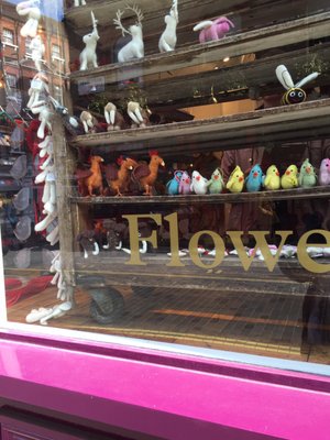 V V Rouleaux by null