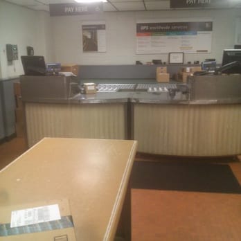 UPS Customer Center - Shipping Centers Near Me - Oak Creek, Wisconsin UPS Customer Center - Shipping Centers Near Me - Oak Creek, Wisconsin