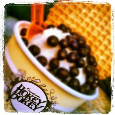 Eispatisserie Hokey Pokey by null
