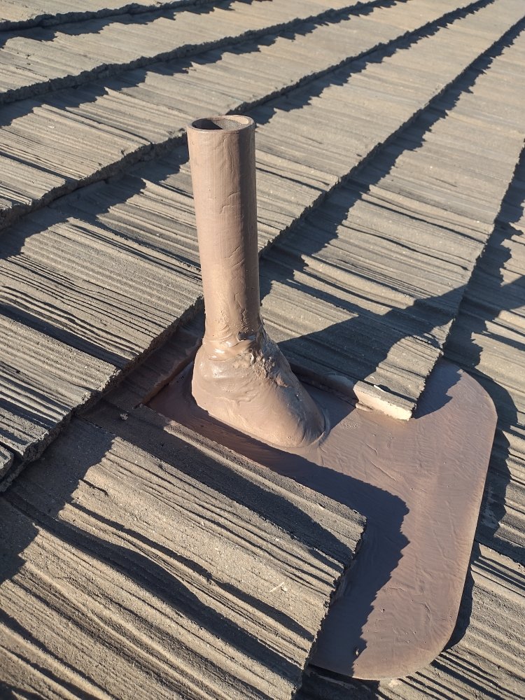 Slide of Valenz Roofing