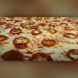 Vinny's Pizza - Personal 8" Pepperoni Pizza