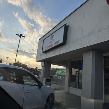 Chicken Fire - Outside - Chicken Shop Near Me - Orlando, Florida Chicken Fire - Outside - Chicken Shop Near Me - Orlando, Florida