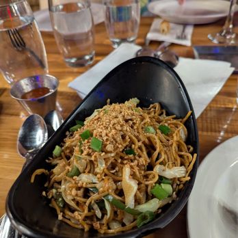 The Madras Cafe - Vegetable garlic chili noodles. - Indian Near Me - Orlando, Florida The Madras Cafe - Vegetable garlic chili noodles. - Indian Near Me - Orlando, Florida