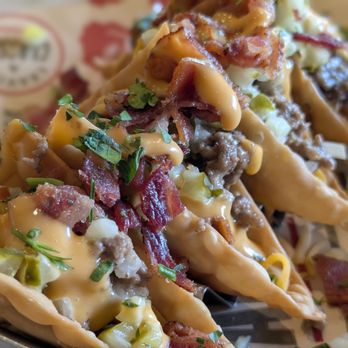 Applebee's Grill + Bar - Sports Bars Near Me - Conroe, Texas