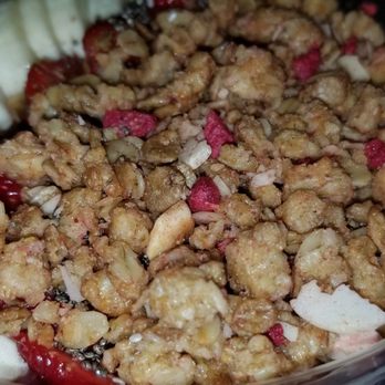 Shaky's - Look at that granola! - Acai Bowls Near Me - North Bergen, New Jersey Shaky's - Look at that granola! - Acai Bowls Near Me - North Bergen, New Jersey