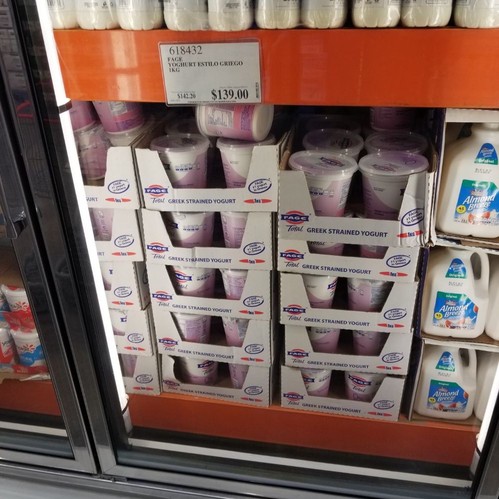 Costco - Yogurt options - Department Stores Near Me - Puerto Vallarta, JAL