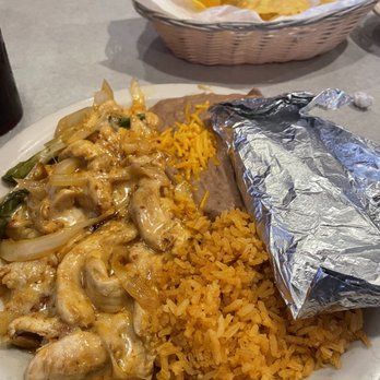 Soco’s Mexican Restaurant and Bar - Chicken Pirata Plato - Mexican Near Me - Fort Mitchell, Kentucky