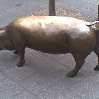 The Mall's Pigs - Local Flavor Near Me - Adelaide, SA