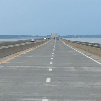 Virginia Dare Memorial Bridge - Virginia Dare Memorial Bridge heading west from Manteo to Manns Harbor - Landmarks & Historical Buildings Near Me - Manteo, North Carolina
