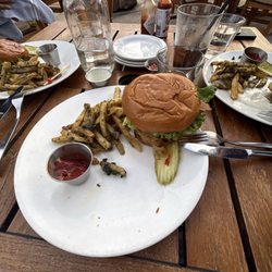 Via Piccola Trattoria - Tavern burger