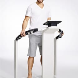 De Premier Spa - Body Composition Analysis gives total body fat, water, muscle mass, and energy level to manage weight loss, workout and athletic performance