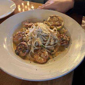 The Vault Restaurant - White collar pasta with shrimp and fettuccine noodles. - Cocktail Bars Near Me - Bakersfield, California The Vault Restaurant - White collar pasta with shrimp and fettuccine noodles. - Cocktail Bars Near Me - Bakersfield, California