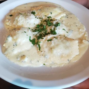 Fabio On Fire - Handmade ravioli stuffed with pulled pork and covered in a white cream sauce - Pizza Near Me - Peoria, Arizona